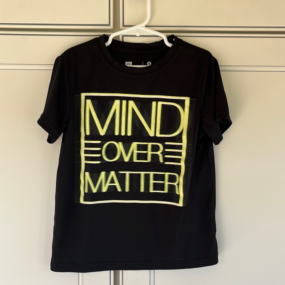 Xersion  “Mind Over Matter” Short Sleeve Tee -size XS(6-7)